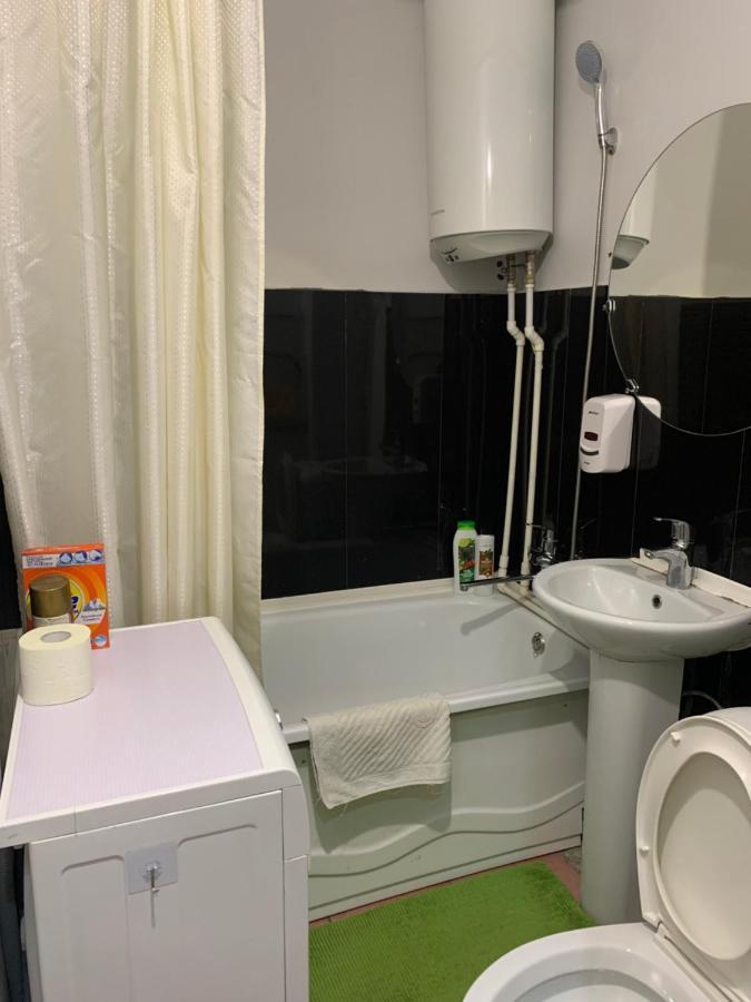 Уютная Квартира В Центре По Ул Гоголя Karaganda Zewnętrze zdjęcie